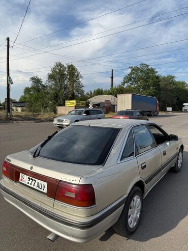 запчасть на мазда 6: Mazda 626: 1989 г., 2.2 л, Механика, Бензин, Седан