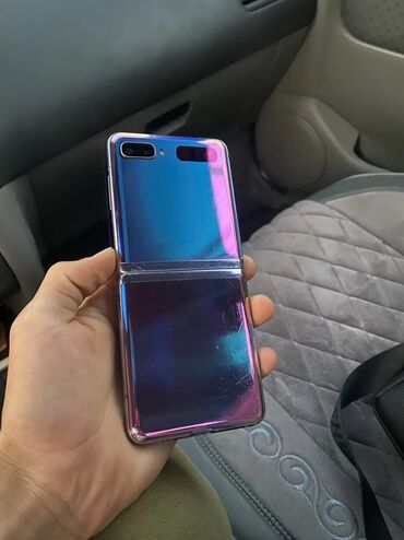 курсы ремонта телефонов: Samsung Z Flip, Колдонулган, 256 ГБ, түсү - Кызгылт көк, 1 SIM, eSIM