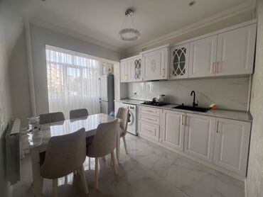 Köhnə tikili: Bakı, Qaraçuxur qəs., 2 otaqlı, Köhnə tikili, 65 kv. m
