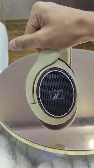 komputer qiyməti: Sennheiser Momentum 4 Wireless Orjinal Əla vəziyyətdədir Azerbaycan da — 5