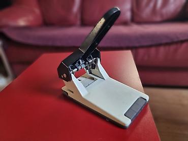 parocistac za krevete: Profesionalni bušač papira Leitz 5180 – made in Germany - Robusna — 4