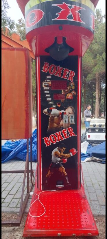 Restoran mebeli: 4132
Boks apartı təcili satılır 1700 manat. Unvan Sumqayit. Xumar