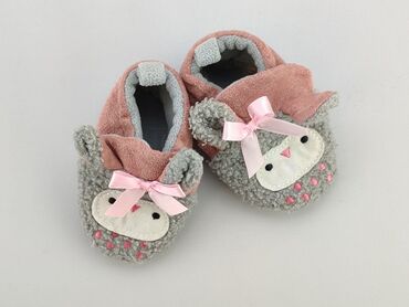 Slippers: Slippers 19, Used