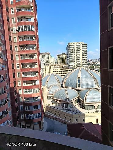 xutor ev: 28 mayda 12/7 mertebesinde 4 otaqli ev 1000 azn eşiyasiz 1000 azn — 1