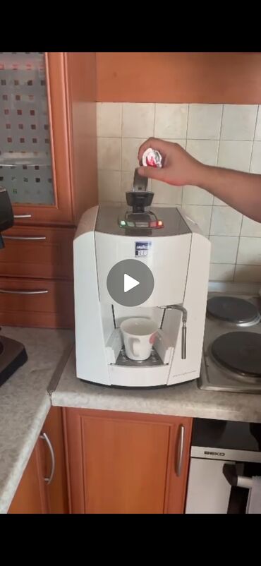 coffee machine baku: Kofe aparatı satilir 400 azn Unvan Xalqlar Real alici elaqe saxlasin