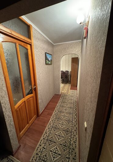 молодая гвардия боконбаева квартира: 2 комнаты, 43 м², 104 серия, 3 этаж, Косметический ремонт