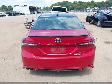inter: Toyota Camry: 2021 г., 2.5 л, Автомат, Гибрид — 6