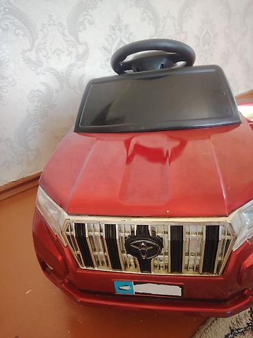 Uşaq dünyası: Uşaq elektro avtomobili – qırmızı rəngdə, bir nəfərlik - Elektriklə — 5
