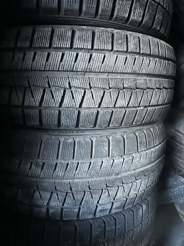 Шины: Шины 225 / 40 / R 18, Зима, Б/у, Пара, Легковые, Япония, Bridgestone