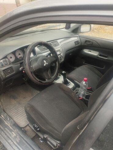 Mitsubishi: Mitsubishi Lancer: 2003 г., 1.3 л, Механика, Бензин, Седан