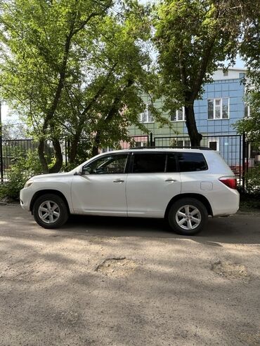 Toyota: Toyota Highlander: 2009 г., 3.5 л, Автомат, Бензин, Внедорожник at lalafo.kg Toyota: Toyota Highlander: 2009 г., 3.5 л, Автомат, Бензин, Внедорожник