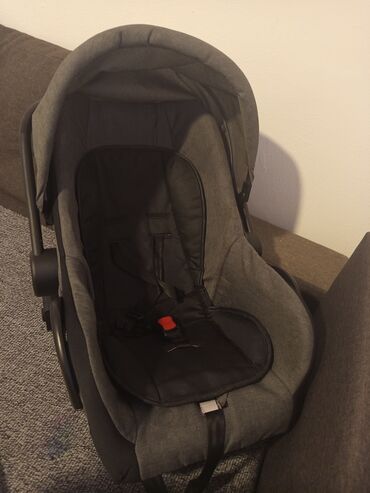 crno beli tech fleece: Car Seats & Baby Carriers