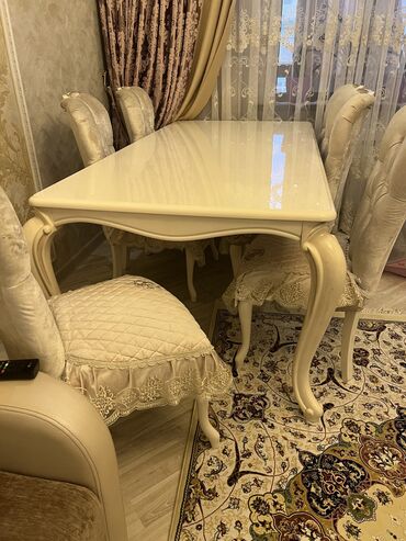 турецкие столы: Комплект стол и стулья Для зала, Б/у
