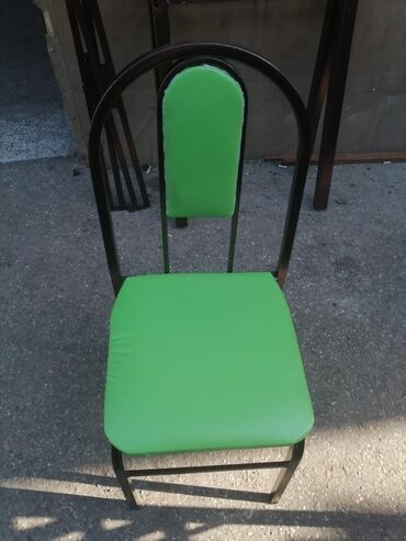 Masa və oturacaq dəstləri: 110 manatdan başlayir.Masa və oturacaqlar Fabridən satışı var — 13