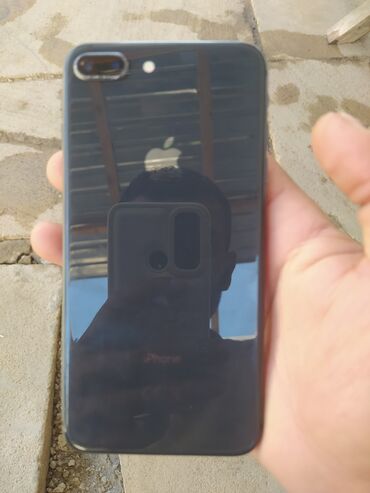Apple iPhone: IPhone 8 Plus, Qara, Barmaq izi