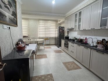 срочно продается квартира: 3 бөлмө, 100 кв. м, Элитка, 2 кабат, Евроремонт