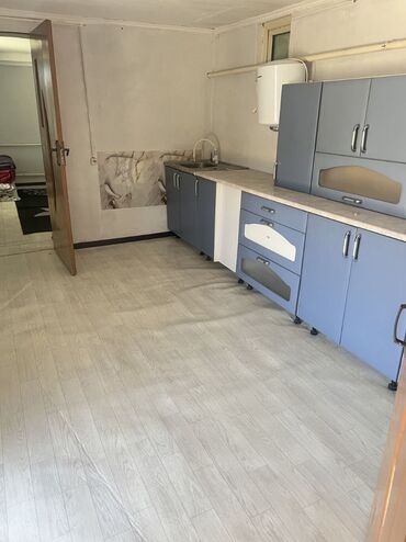 сдаю частный дом в бишкеке: 50 м², 3 комнаты