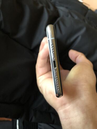 Apple iPhone: IPhone Xs Max, Gümüşü, Face ID — 6