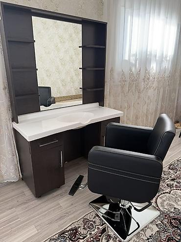 Salon, tibbi mebel dəsti: Bərbər/gözəllik salonu üçün işçi masa və kreslo dəsti - Geniş güzgülü — 1