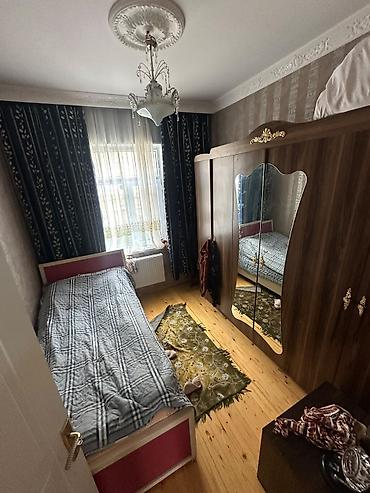 Квартиры: 3 комнаты, 90 м² — 3