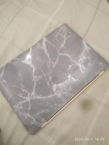 Ноутбуки Apple (MacBook): Apple MacBook Air 13", цвет Gold (розовое золото) - Дисплей 13" — 4