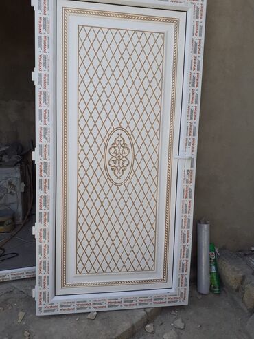 Plastik qapılar: Yeni Plastik qapı Zamok və çərçivə ilə, Zəmanətli, Pulsuz quraşdırma, Rayonlara çatdırılma, Pulsuz çatdırılma, Ödənişli çatdırılma — 10