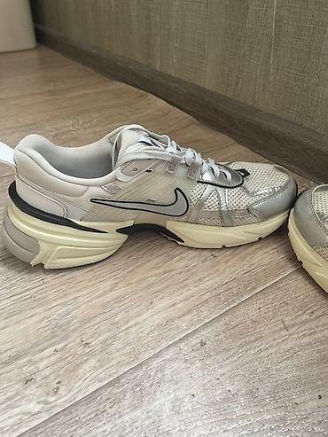 nike react: Мужские кроссовки, 42, Nike, Б/у, цвет - Белый, Самовывоз, Платная доставка — 3