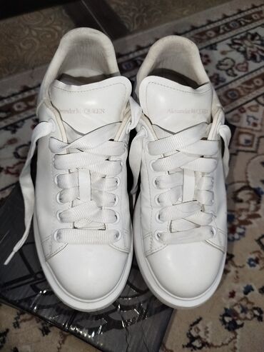 обувь белая: Кроссовки и спортивная обувь