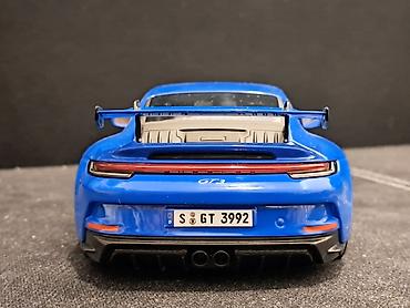 Figurice i makete: PORSCHE 911 (992) GT3 1:18 "Maisto" NOVO! Model PORSCHE 911 (992) — 12