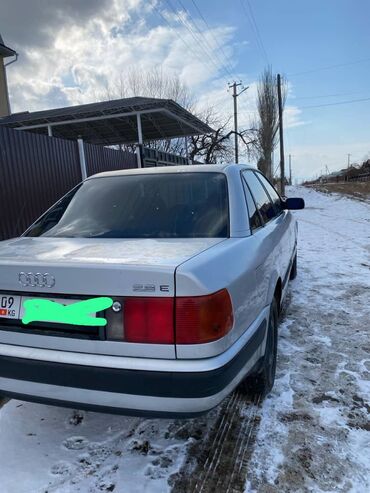 машина в караколе: Audi 100: 1992 г., 2.6 л, Механика, Бензин