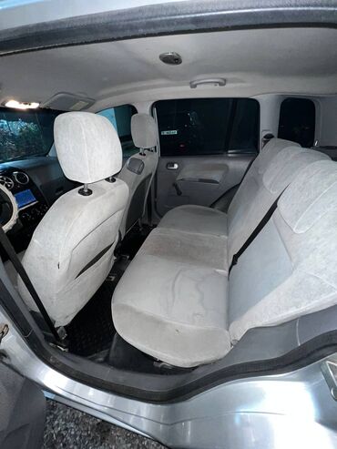 Ford: Ford Fusion: 2003 г., 1.3 л, Робот, Бензин, Хэтчбэк — 9