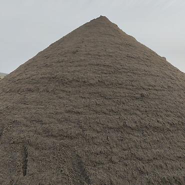 Смесь щебень и отсев: Щебень фракции 5–20 мм и отсев (каменная пыль) Описание: - Дроблёный — 8