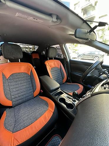 sukan satisi: Nissan Altima sedan - Korpus: 4 qapılı sedan, tünd boz rəng - — 8