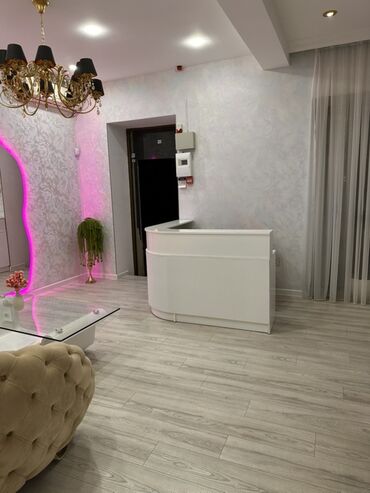 Salon, tibbi mebel dəsti: Gözəllik salonu üçün tam təchizatlı, zövqlə dizayn edilmiş interyer və — 19