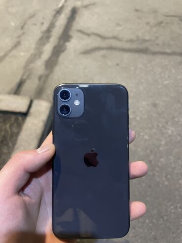 Apple iPhone: IPhone 11, Б/у, 128 ГБ, Jet Black, Зарядное устройство, Защитное стекло, Кабель, 86 %