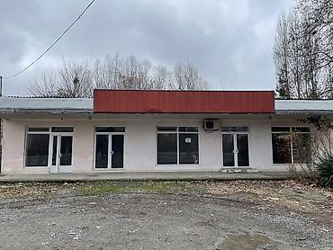 xudatda satilan evler: İcarəyə/verilir: yol kənarında vitrinli kommersiya sahəsi Obyekt — 1