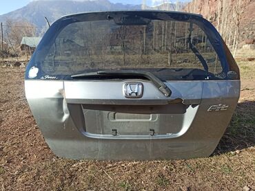 Кузовные детали: Крышка багажника Honda 2003 г., Б/у, цвет - Серебристый
