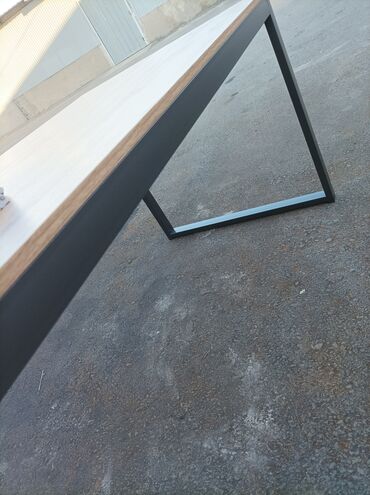 Письменные столы: Письменный стол — 17