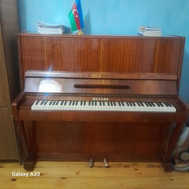 Saz: Piano, Akustik