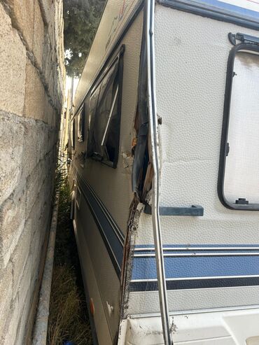 Qoşqular: Hobby De Luxe qoşqu karvan Xarici xüsusiyyətlər: - Marka/model: Hobby — 7