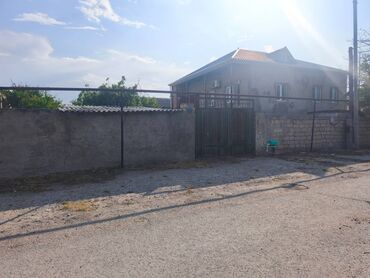 2 комнатная квартира в баку вторичное жилье: 5 комнат, 137 м², Нет кредита, Средний ремонт
