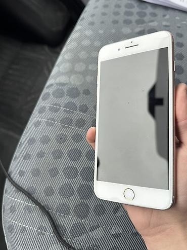 iphone 8 pus: IPhone 8 Plus, Qızılı, Simsiz şarj — 3