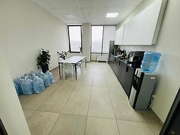 Аренда офисов: Аренда офисов, 425 м², В бизнес центре, С видом на горы, С отдельной кухней, С отдельным входом at lalafo.kg — 7 Аренда офисов: Аренда офисов, 425 м², В бизнес центре, С видом на горы, С отдельной кухней, С отдельным входом — 7