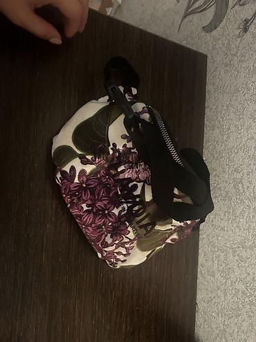 Aksesuarlar: Beltbag cemi 1 defe istifade edilib ela veziyyetdedir — 2