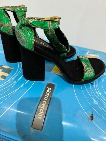 босоножки для девочек: Туфли H&M, 37, цвет - Зеленый