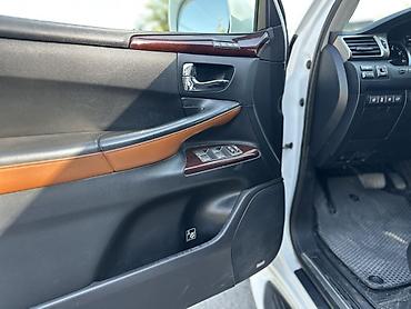 Lexus: Lexus LX: 2012 г., 5.7 л, Автомат, Бензин, Внедорожник — 10