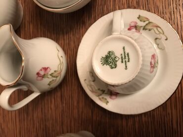 Наборы посуды: Продаю уникальный cервиз Grаf Vоn Неnnеberg Рorzеllаn, 1777 гoда at lalafo.kg — 4 Наборы посуды: Продаю уникальный cервиз Grаf Vоn Неnnеberg Рorzеllаn, 1777 гoда — 4