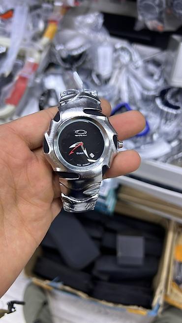 Другие наручные часы: Наручные часы (кварцевые) Особенности: - Кварцевый механизм с — 1