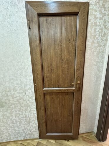 Otaq qapıları: İşlənmiş Otaq qapısı 80x215 sm Çərçivə ilə, Ödənişli çatdırılma