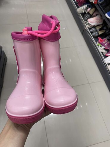 Gumene čizme: Gumene čizme, Veličina - 19 na lalafo.rs — 12 Gumene čizme: Gumene čizme, Veličina - 19 — 12